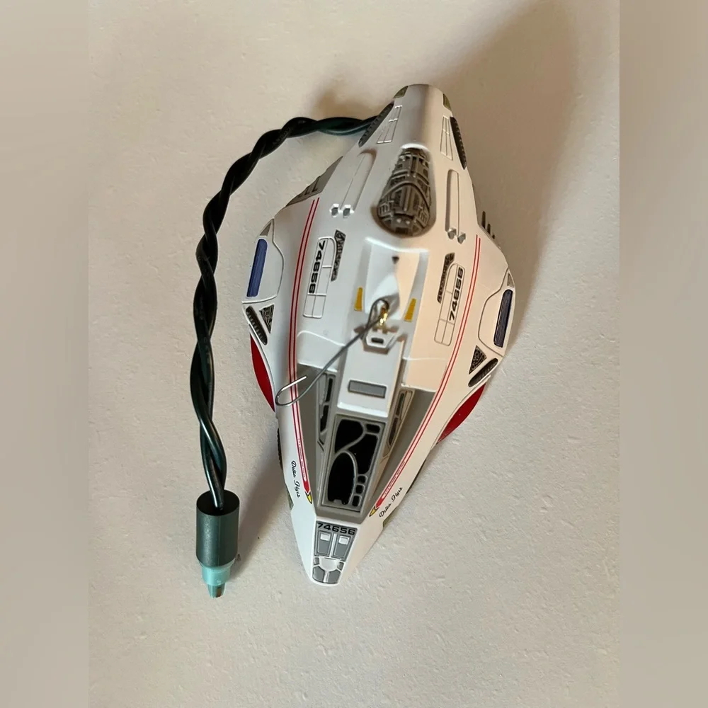 Vintage Hallmark Star Trek Delta Flyer ornament lights & sound rare collectible